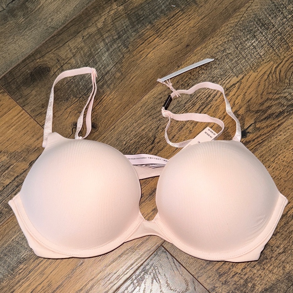 Victoria's Secret Blush Pink Bra